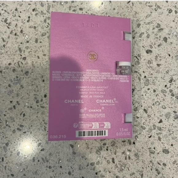 CHANEL Gold Floral and Silver Star Charm and Chanel gift bag accessories - Picture 9 of 12